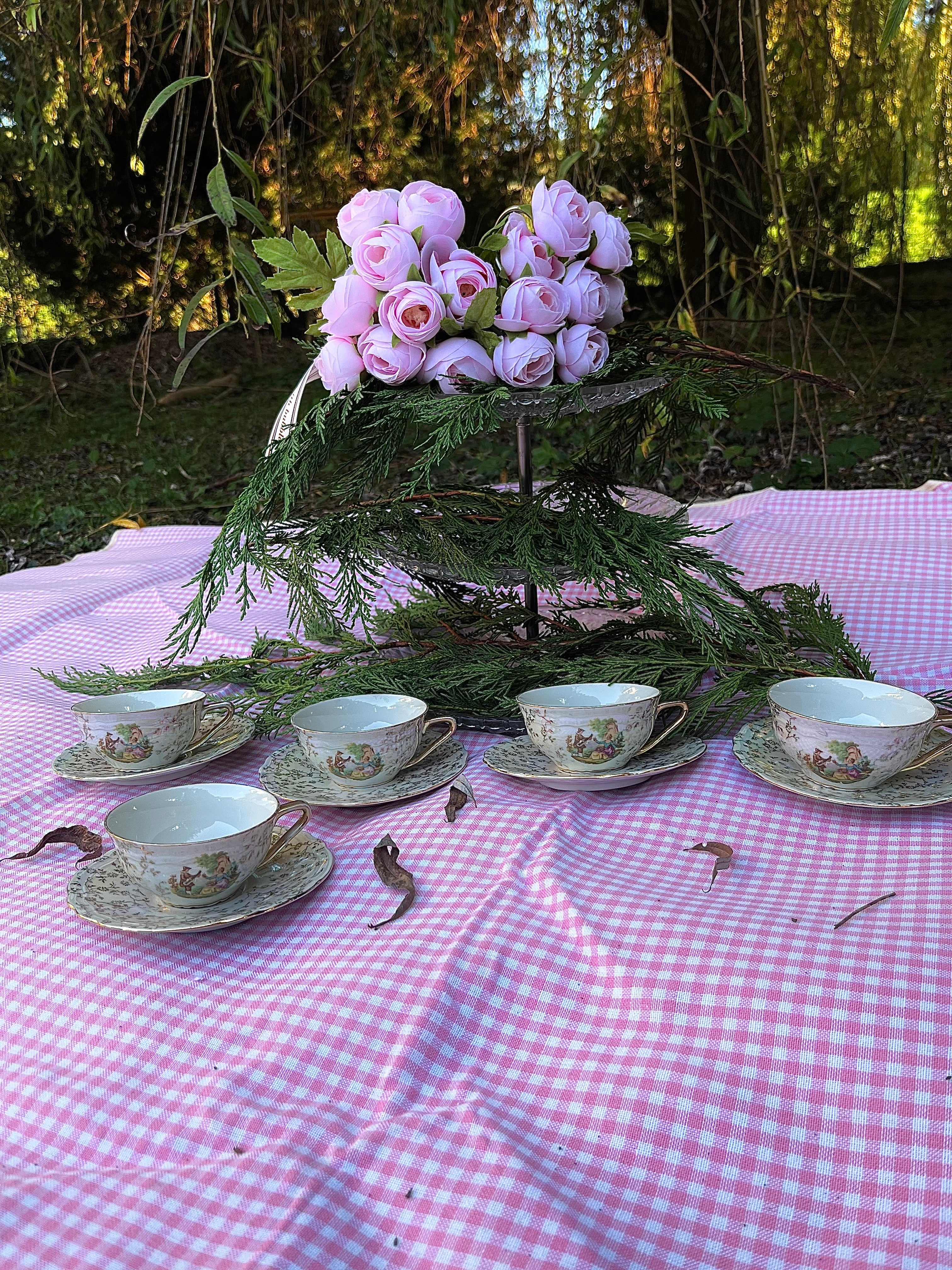 Service de tasses à café ou thé vintage / Collection Way Brocante